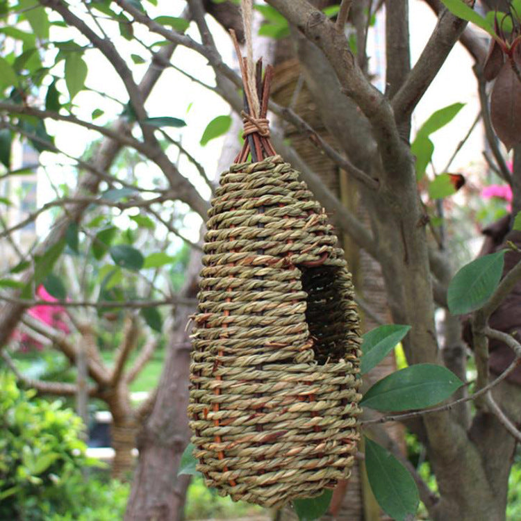 Hand-knitted Bird's Nest