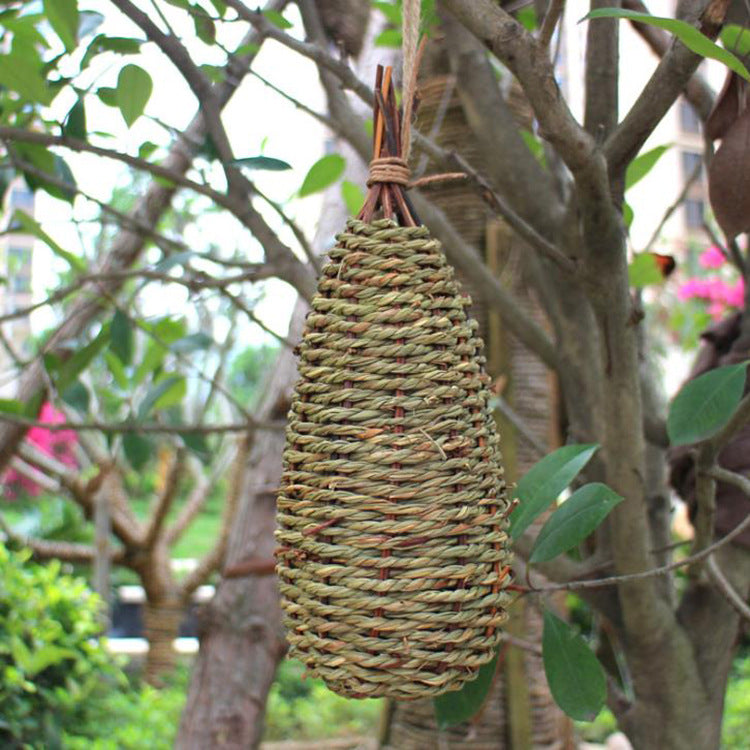Hand-knitted Bird's Nest