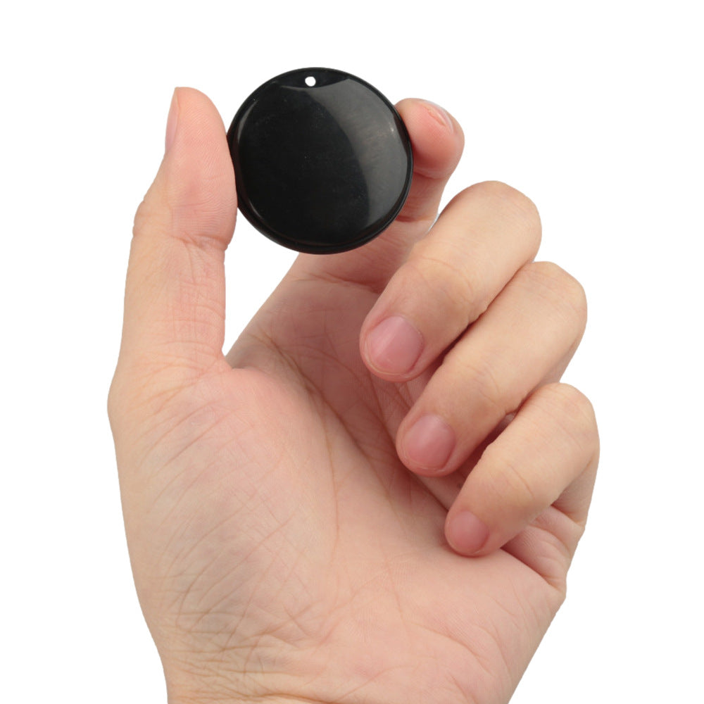Mini GPS Pet Tracker Keeps Dogs, Cats, and Keys Safe