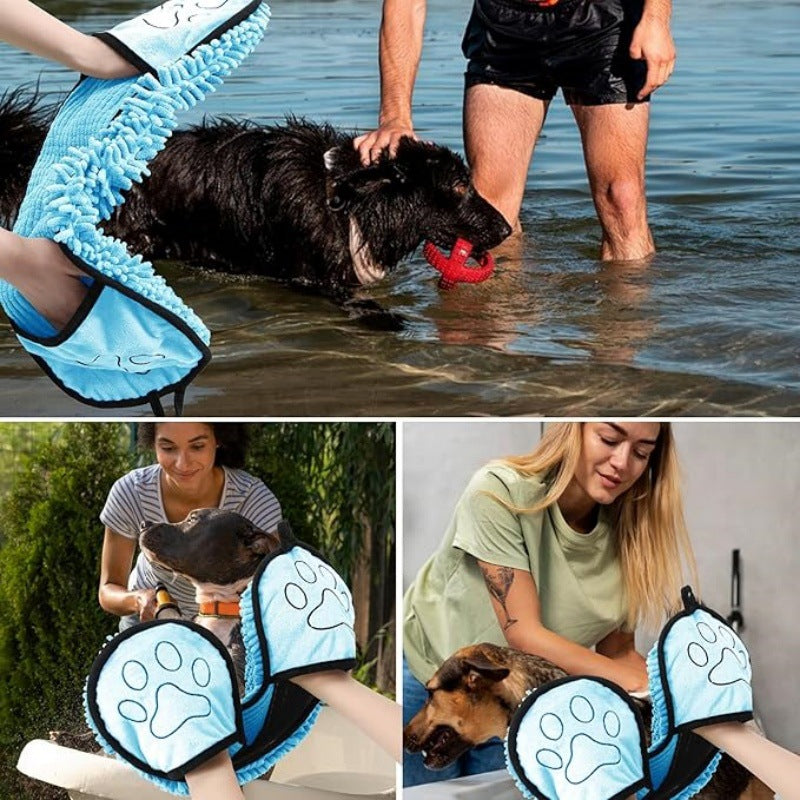 Chenille Pet Drying Towel Mitt in soft blue, designed for fast drying of dogs and cats during baths